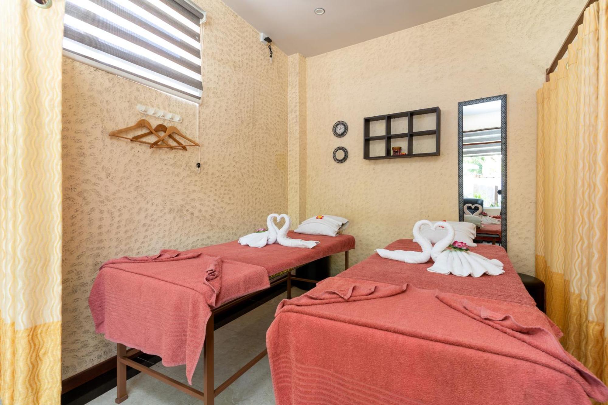 Nala Veli Beach & Spa Ukulhas Island Exterior photo