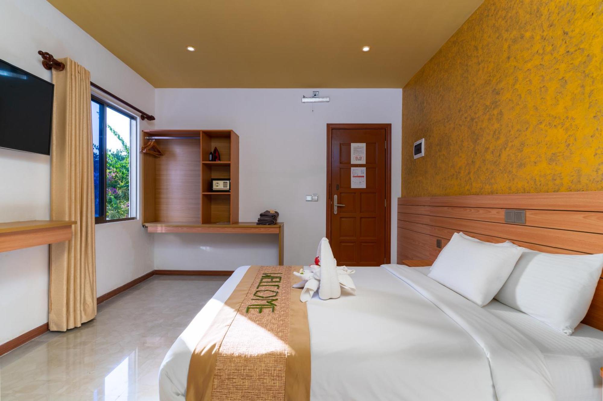 Nala Veli Beach & Spa Ukulhas Island Exterior photo