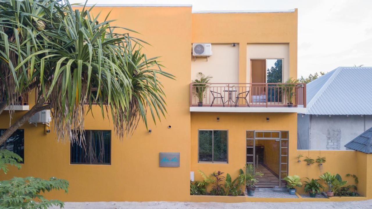 Nala Veli Beach & Spa Ukulhas Island Exterior photo