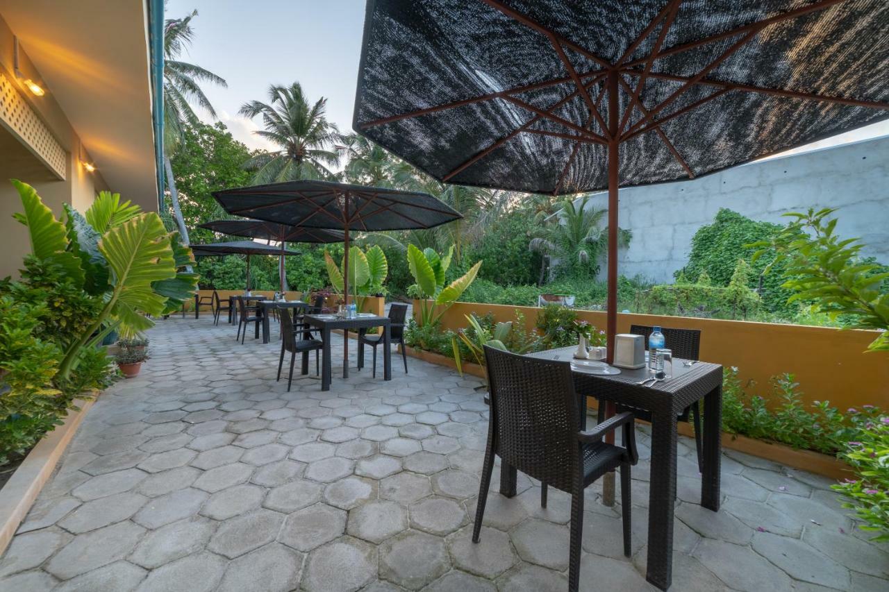 Nala Veli Beach & Spa Ukulhas Island Exterior photo